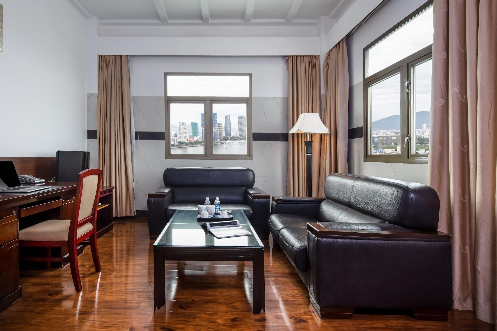 Da Nang Riverside Hotel Екстериор снимка