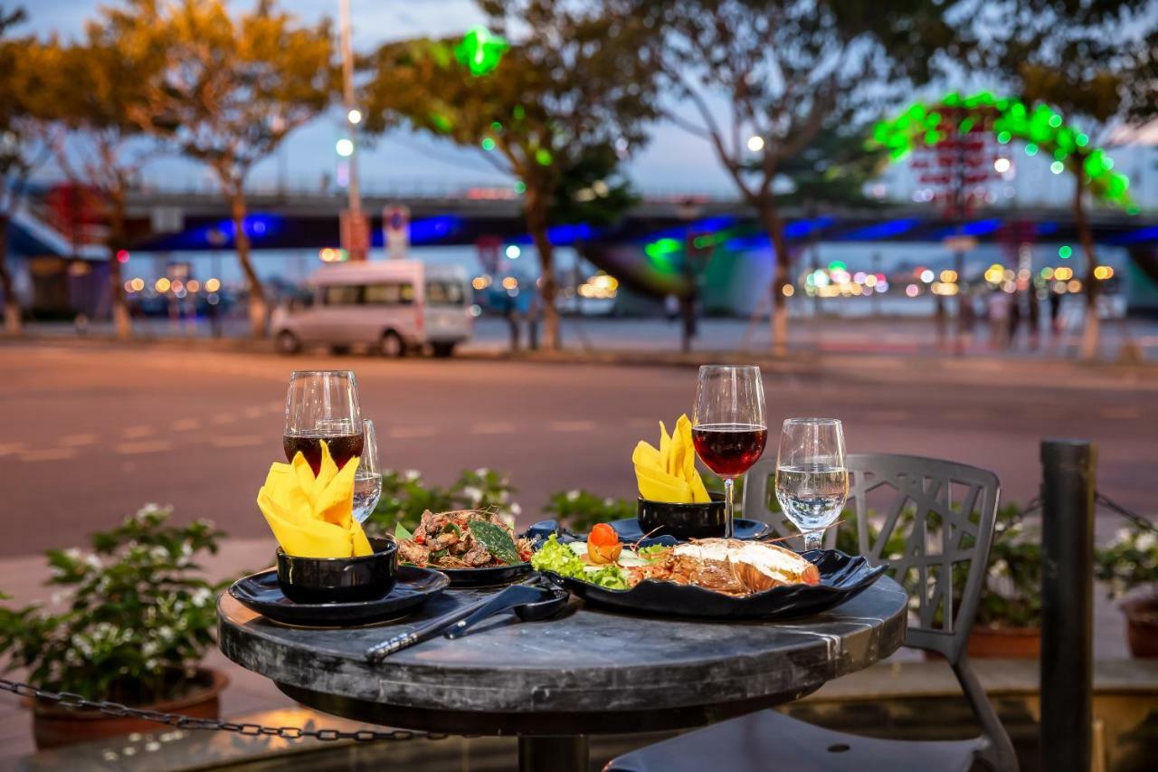 Da Nang Riverside Hotel Екстериор снимка